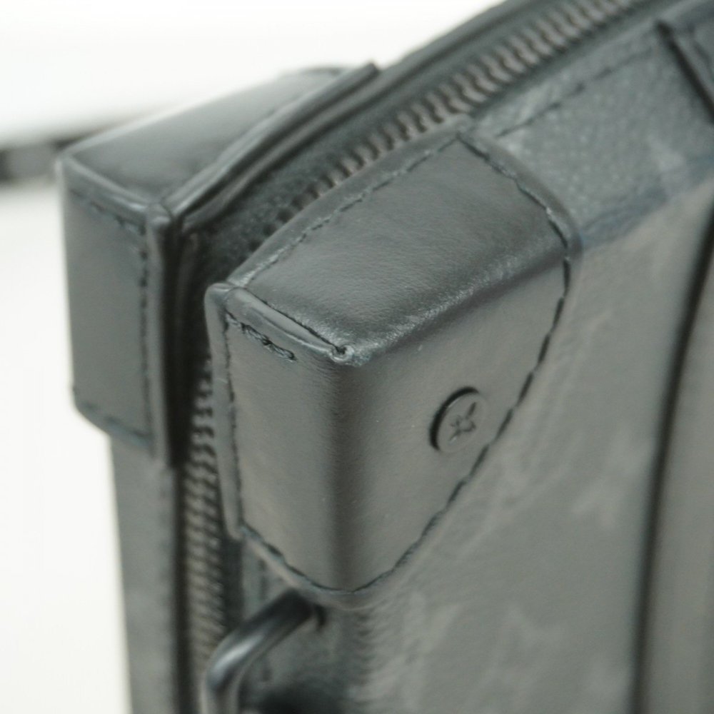 Louis Vuitton Shoulder Bag Monogram Eclipse Soft Trunk Wallet M69838 Black Men's - Picture 7 of 12